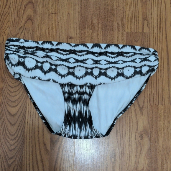 Badgley Mischka Ikat Pattern Shirred Bikini Bottom ... NWOT - Picture 1 of 8